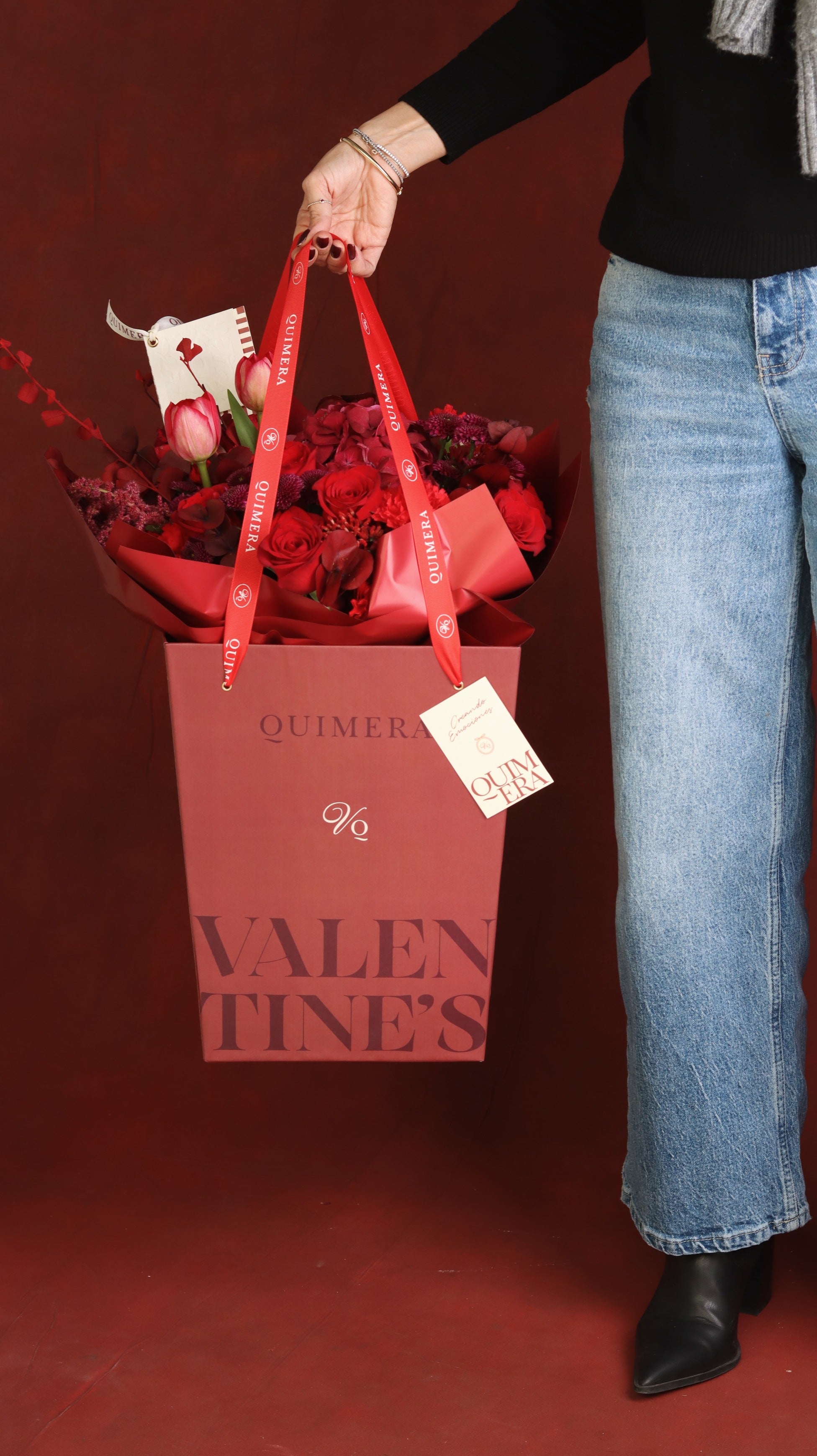 ATADO GRANDE CON CAJA ROJA