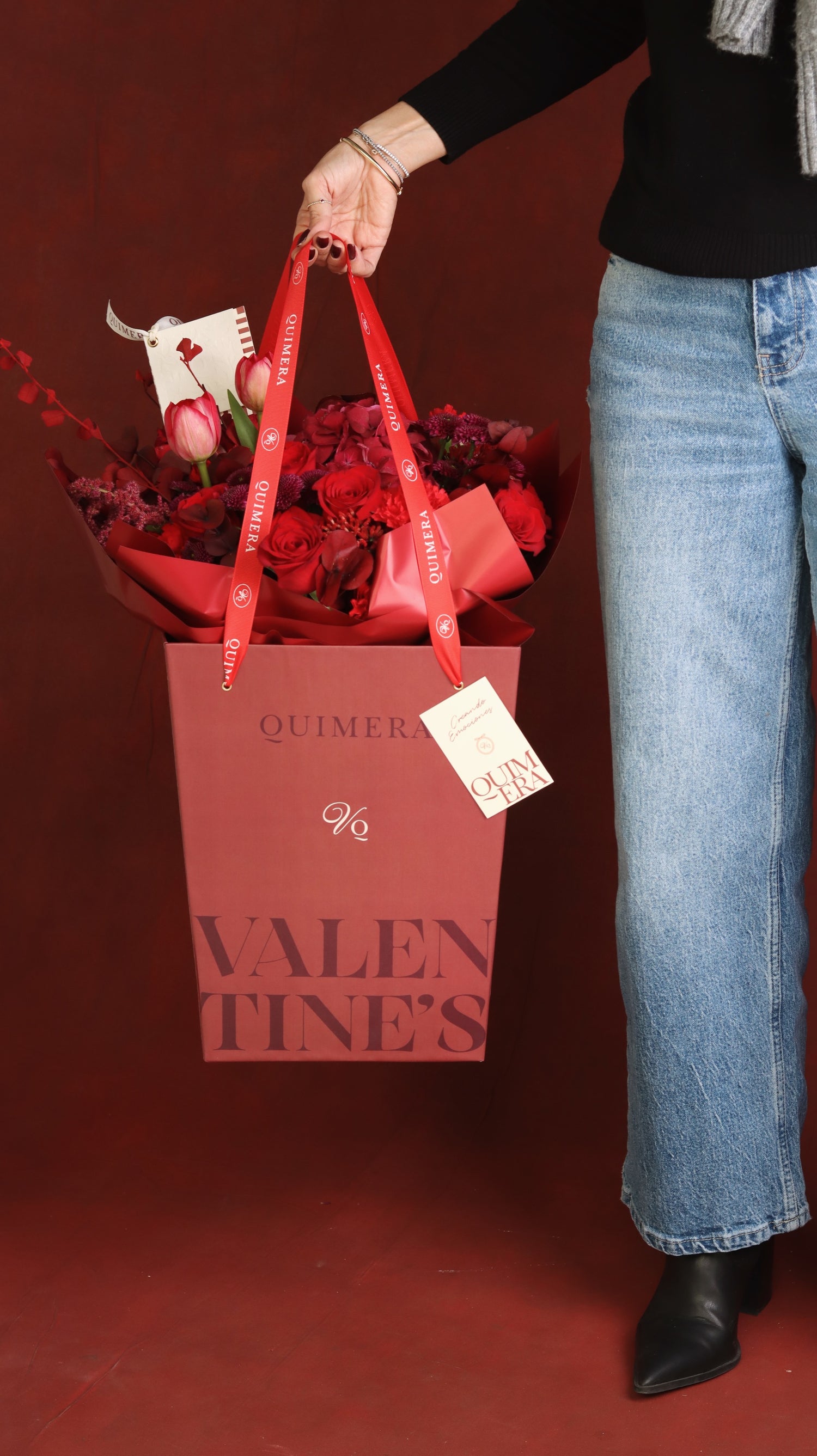 ATADO GRANDE CON CAJA ROJA